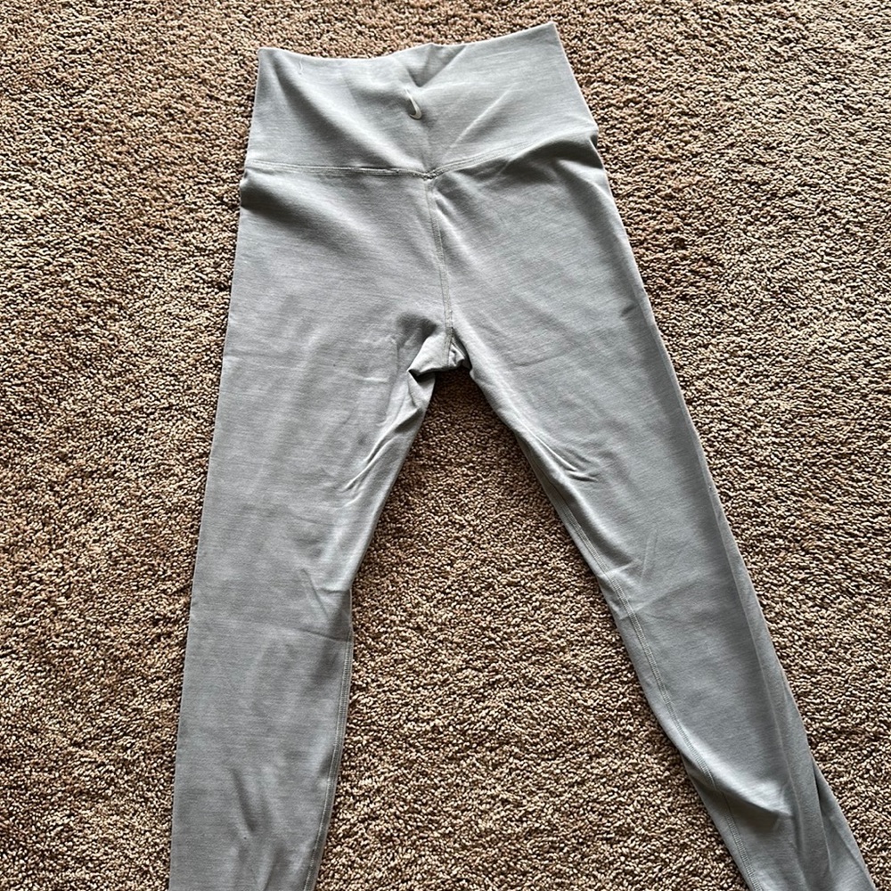 Nike yoga leggings
